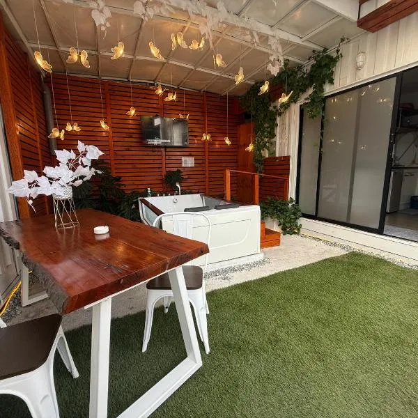 Casa Withe opción jacuzzi，位于阿莱马纳镇的酒店