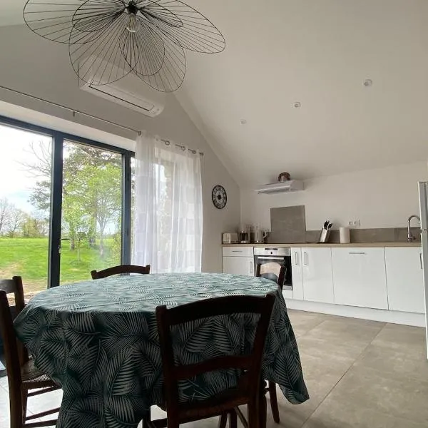 La Grange du Contour Maison rénovée avec terrasse - Linge de maison & Ménage en option，位于Drulhe的酒店