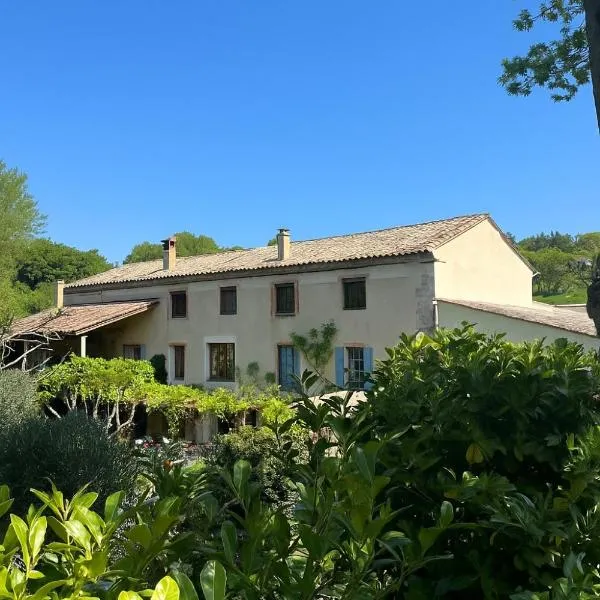 L'Ancienne Taverne Chambres d'hôtes et Gîtes，位于Souspierre的酒店