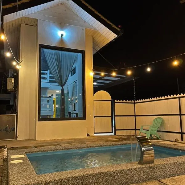 Memerang Tiny House & Pool near Merang Jetty，位于士兆的酒店