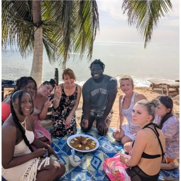 Djembé B&B，位于姆布尔的酒店