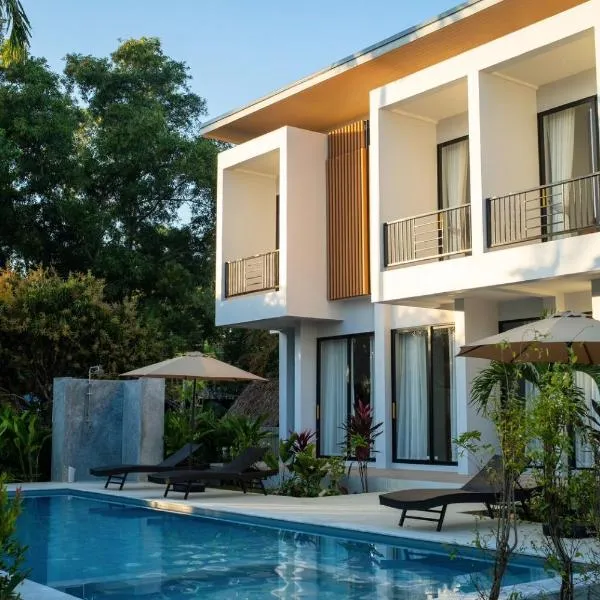 Sinapa Suites，位于帕干岛的酒店