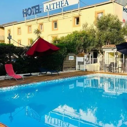 Hôtel Althea - Piscine et Sauna，位于贝济耶的酒店