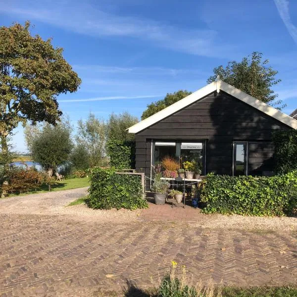 Gastenhuisje De Donk，位于Brandwijk的酒店