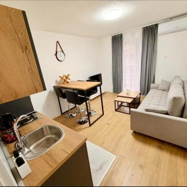 Apartman Maras，位于波素斯捷的酒店