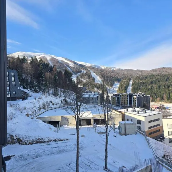 SaMy free Garaza,top pogled,blizu staze，位于别拉什尼察的酒店