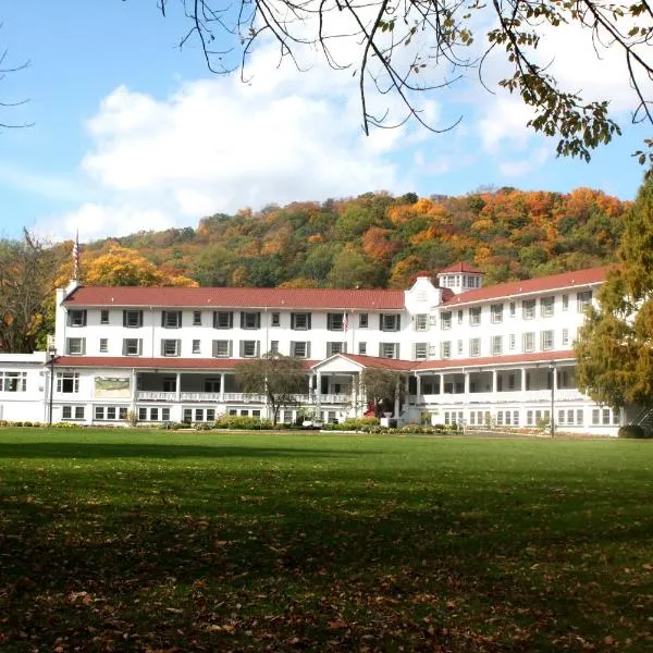 肖尼酒店和高尔夫度假村，位于Marshalls Creek的酒店
