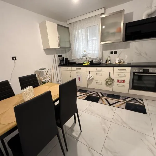 CasaKallisti，位于莱瓦贾的酒店