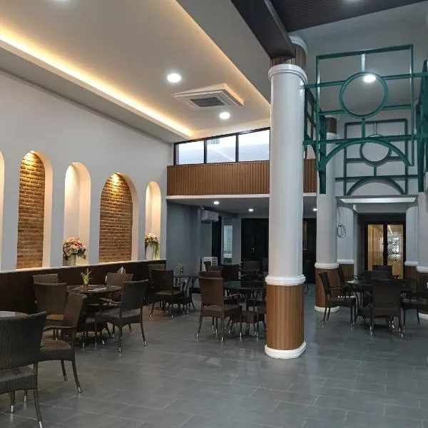 KYP Hotel โรงแรมขุนยูวเพลส，位于范县的酒店