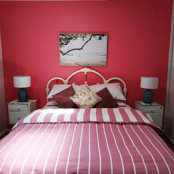 Corporate or Freelance worker & Tasmania Ferry Base-Short Long Stay Geelong，位于Corio的酒店