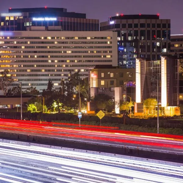 欧文酒店，位于尔湾的酒店