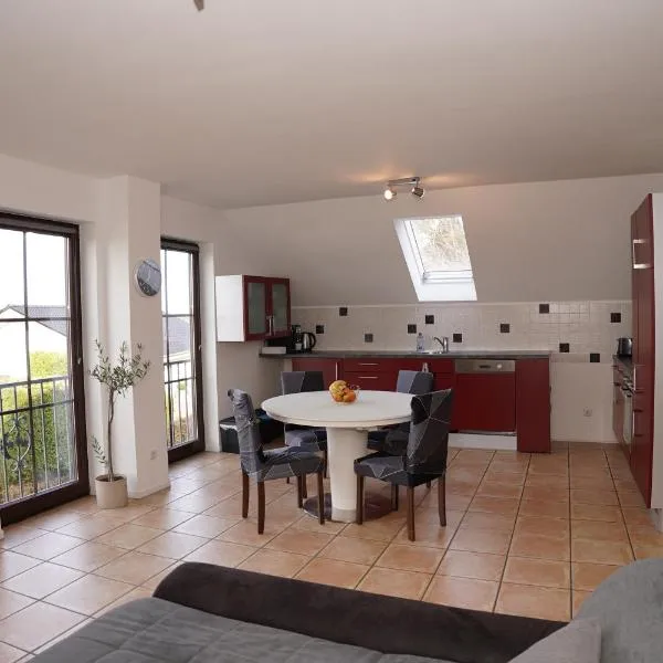 Panoramablick, ruhiger Lage, 20 Min nach Köln - EVARIS Hilda，位于奥弗拉特的酒店