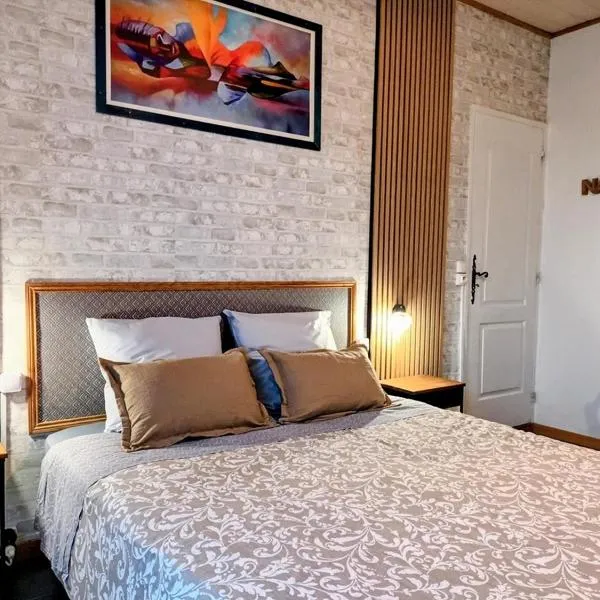 Le Clos des Passiflores - Chambres et Table d'Hôtes，位于蓬的酒店