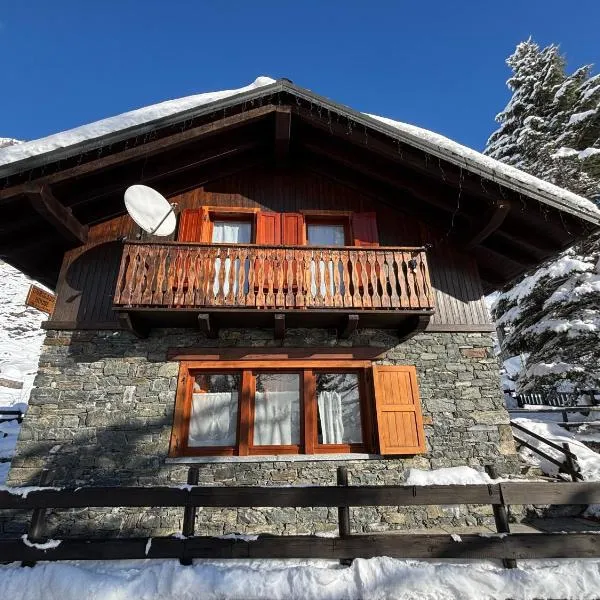 Chalet Caldo & Accogliente a Cheggio "Obrigado House"，位于Alpe Cheggio的酒店