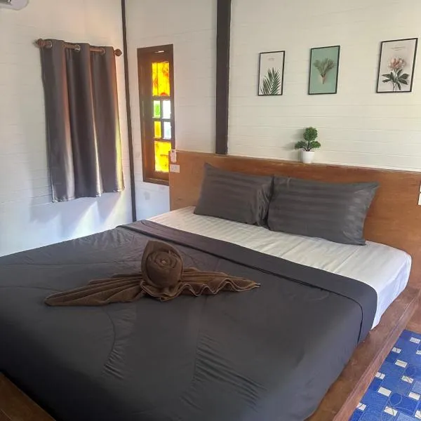DD Beach Houses，位于Phra Ae beach的酒店