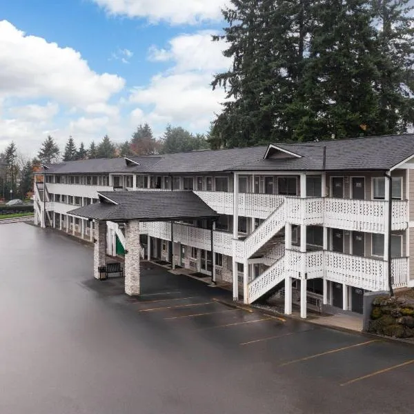 Basecamp Puyallup a Travelodge by Wyndham，位于皮阿拉普的酒店