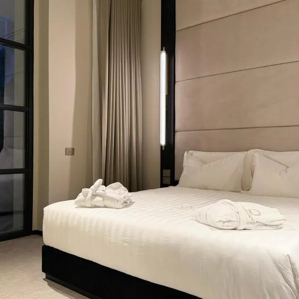 Sparano Palace - Luxury Maison，位于巴里的酒店