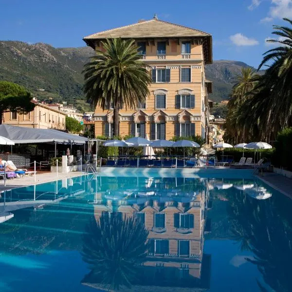 安林撒诺大酒店，位于Vara Superiore的酒店