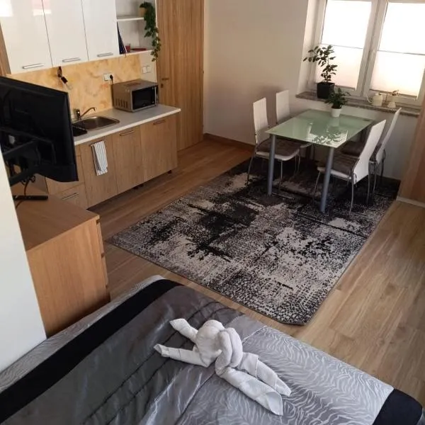 Apartmán Eliška v Karolince,位于卡罗林卡的酒店