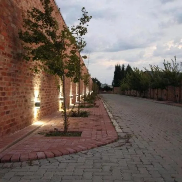 Sunrise Serenity Estate，位于波切夫斯特鲁姆的酒店