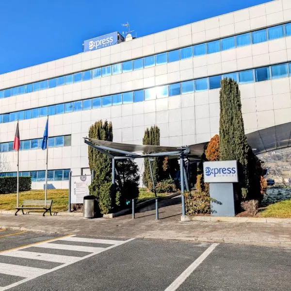 快捷奥斯塔东酒店，位于奥斯塔的酒店