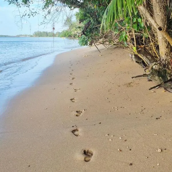 Slice of Paradise with Private Beach，位于Agat的酒店