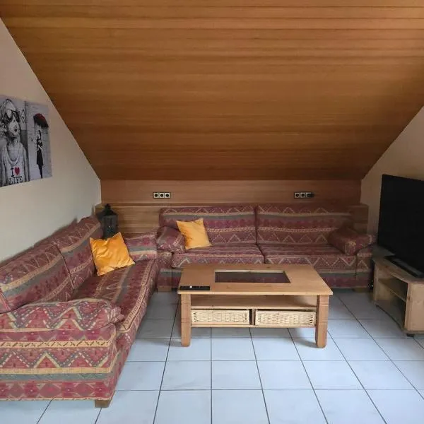 Ferienwohnung Auf der Warthe，位于Florstadt的酒店