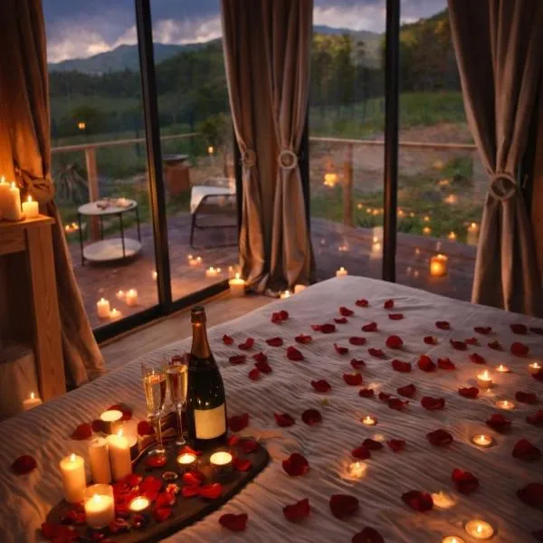 Tiny House RosaLodge OFFRE SAINT VALENTIN，位于Mallemoisson的酒店