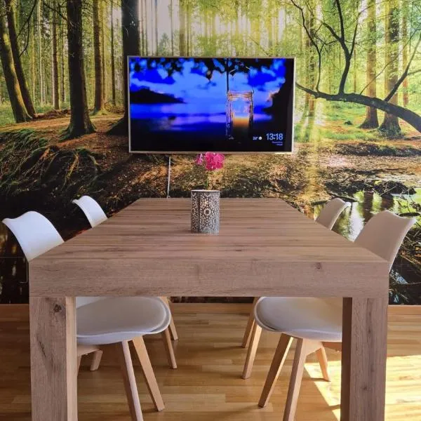 Maison Cavalese - Wild Forest, tranquillità a due passi dal centro，位于卡瓦莱塞的酒店