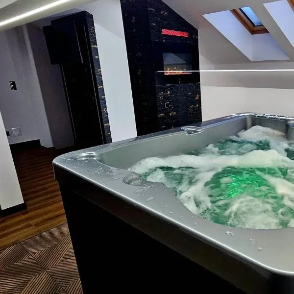 ZIBO APARTMENTS LESKO Nowoczesne apartamenty z jacuzzi i widokiem na Bieszczady，位于莱斯科的酒店