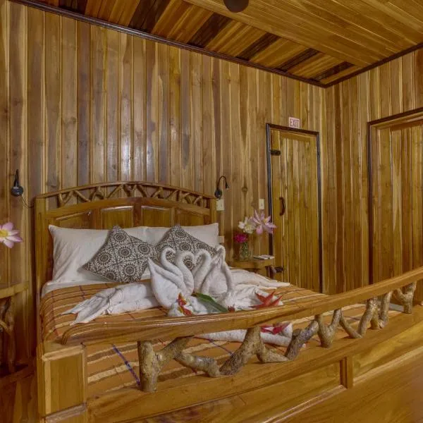 Tropical Magnolia，位于Hellgate的酒店