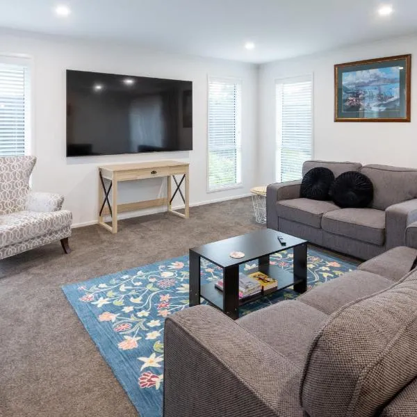 Spacious 3BR with 2 carpark，位于林肯的酒店