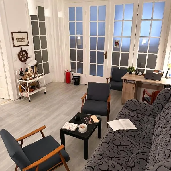 The Horse Monument Hostel，位于贝尔格莱德的酒店