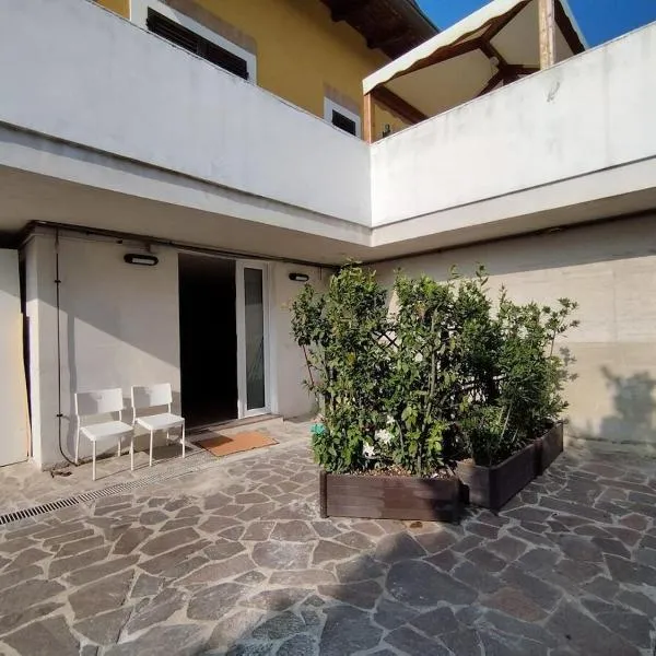 Villa Circuito Simoncelli，位于米萨诺阿德里亚蒂科的酒店