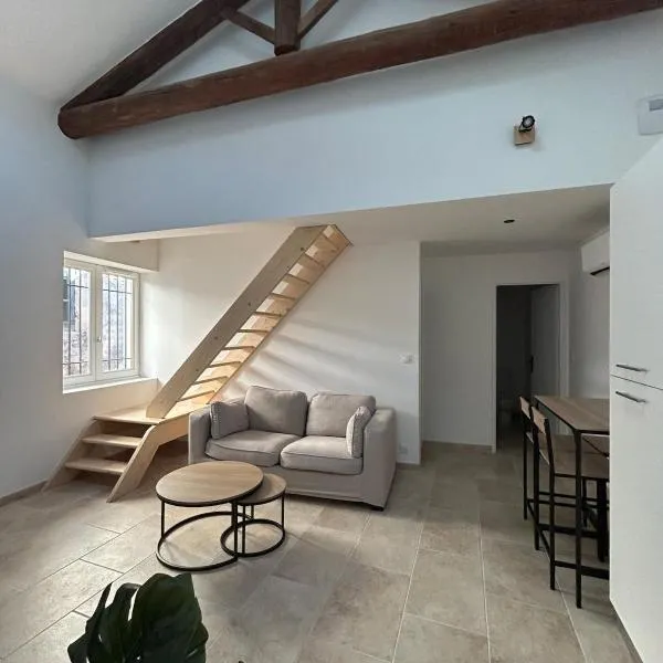La maison du Quart - Maison de village，位于索米耶尔的酒店