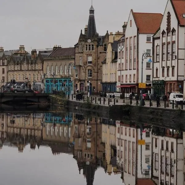 Cozy flat on the water of Leith,位于爱丁堡的酒店