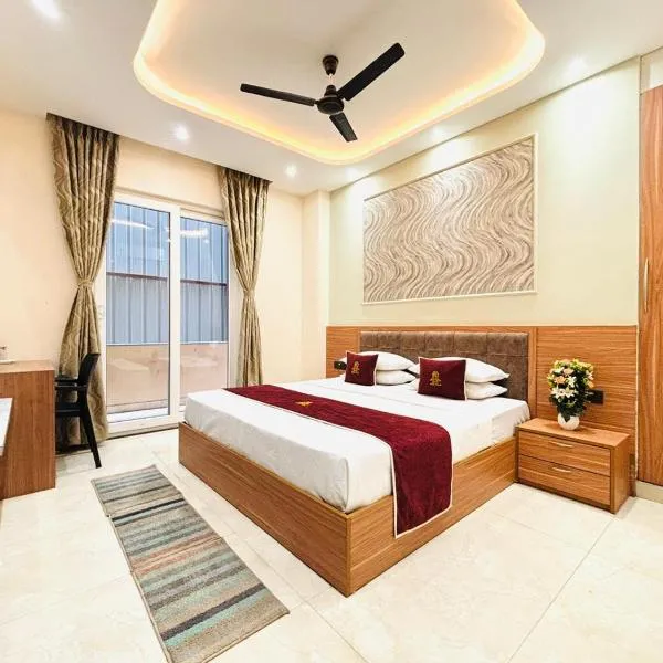 Goel Villa and Hotel，位于Allāhābād Junction的酒店