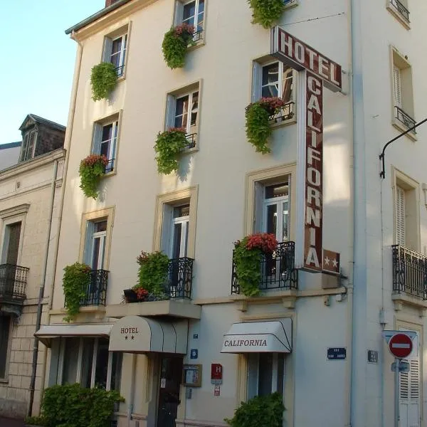 Hotel California，位于Saint-Germain-des-Fossés的酒店