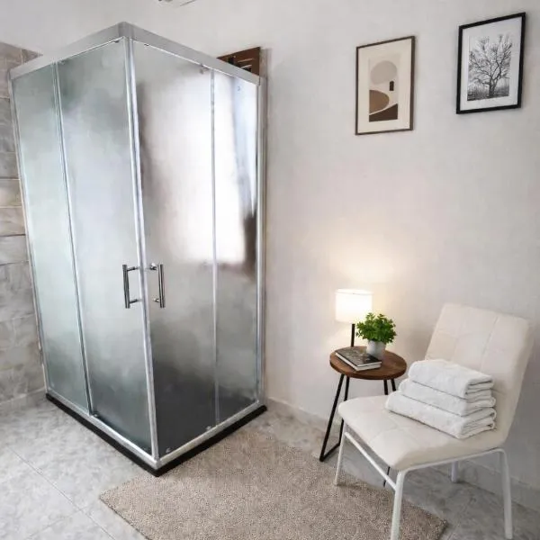 Podere 48 - Relax tra mare e natura a Sabaudia - fino a 5 persone，位于圣多纳托的酒店