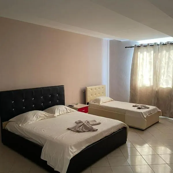 Bar Hotel Orgito，位于Lushnjë的酒店