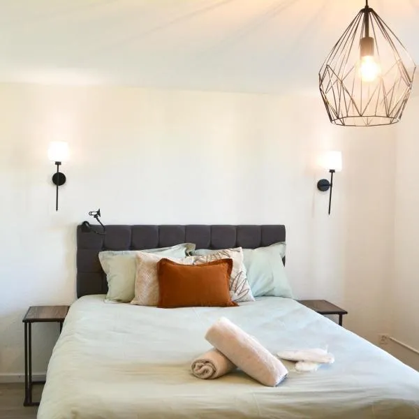 Luxuswohnung in Bodensee, im Radweg mit Parkplatz，位于罗曼斯霍恩的酒店