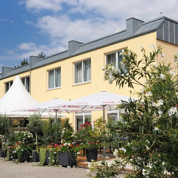 安什洛斯帕克别墅酒店，位于Osthofen的酒店