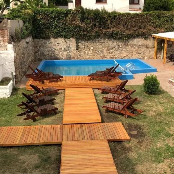 Hotel Novelty，位于拉法尔达的酒店