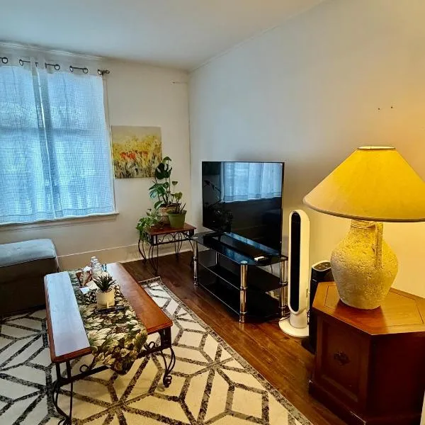 Cozy Full House 3 bedrooms，位于里贾纳的酒店