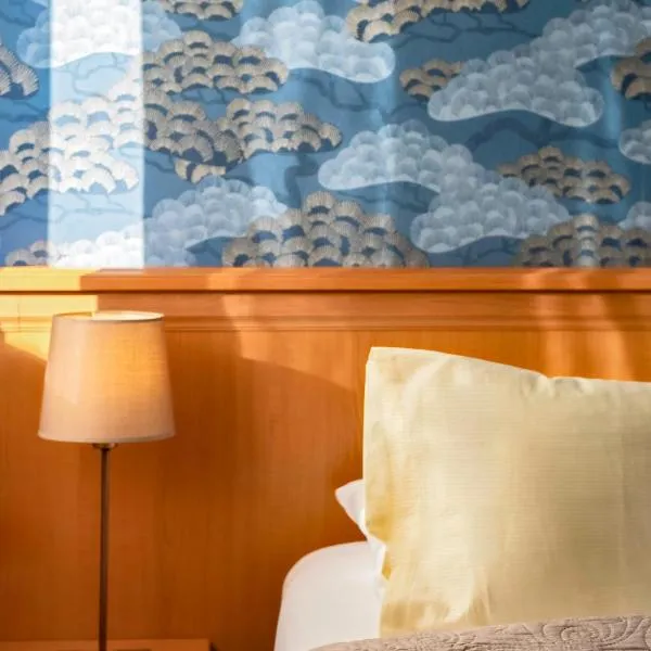 柯尼希酒店，位于佩奇的酒店