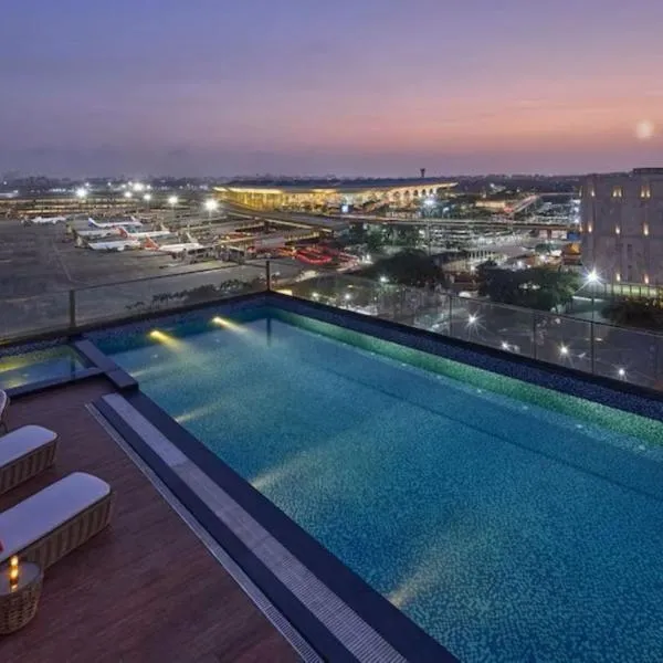 ICONIQA - The Lifestyle Hotel of Mumbai，位于孟买的酒店