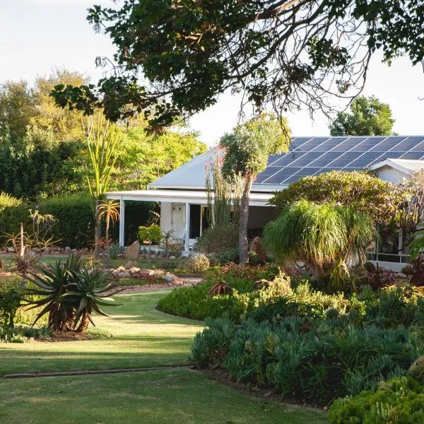 Mo & Rose's Nature Retreat，位于罗伯森的酒店