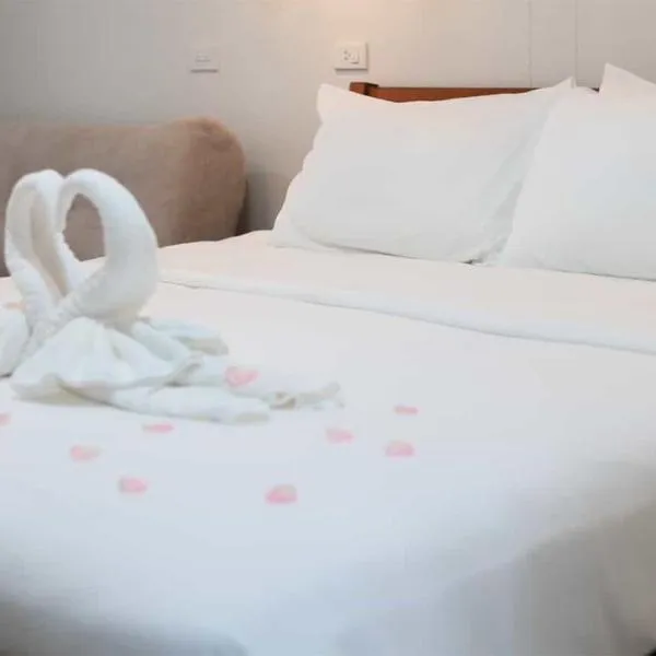 Rungarun Residence，位于拉差汶里的酒店