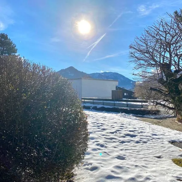 Ferienwohnung Kirchbichl am Schliersee mit Terrasse，位于施利尔塞的酒店