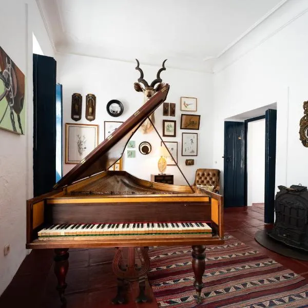 Eighteen21 Houses - Casa dos Condes，位于Cano的酒店